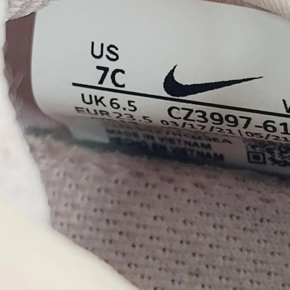 Nike rn outdoor pre
